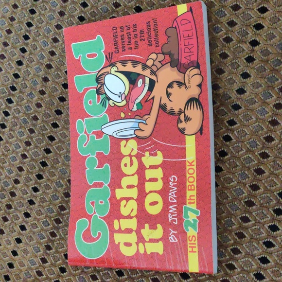 2 Garfield and 1 Grimmzilla book - Picture 6 of 7